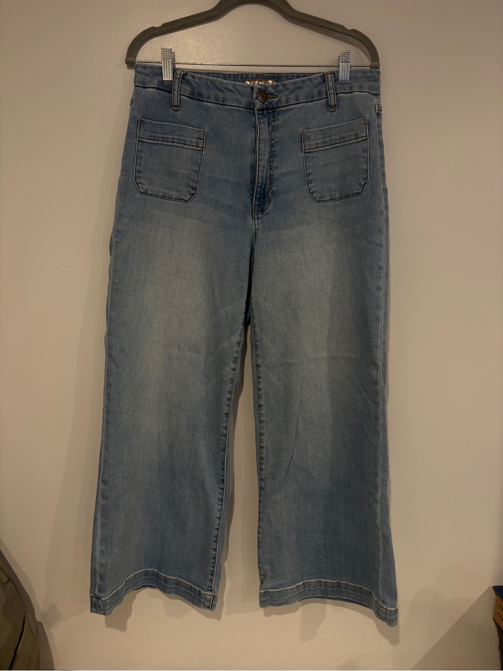Kut from the Kloth Light Wash Wide-Leg Jeans